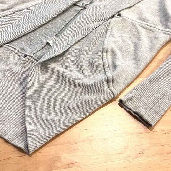 Wilfred Aritzia Diderot Cocoon Shawl Cardigan Sweater XXS XS Grey Silver Studs - Picture 6 of 10